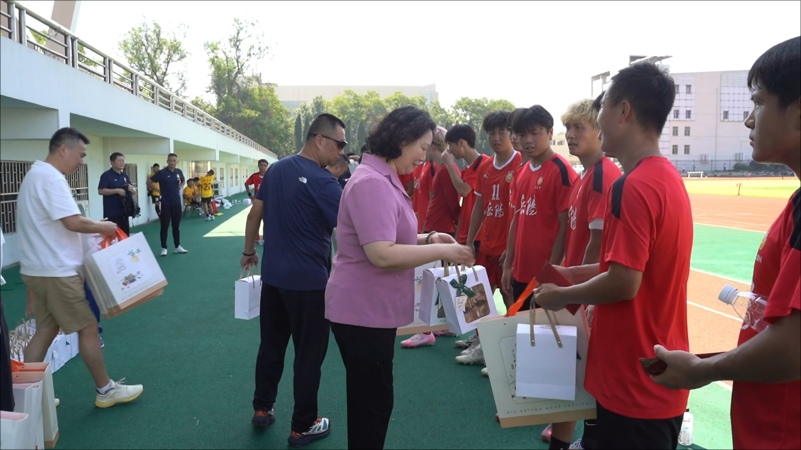 9).jpg