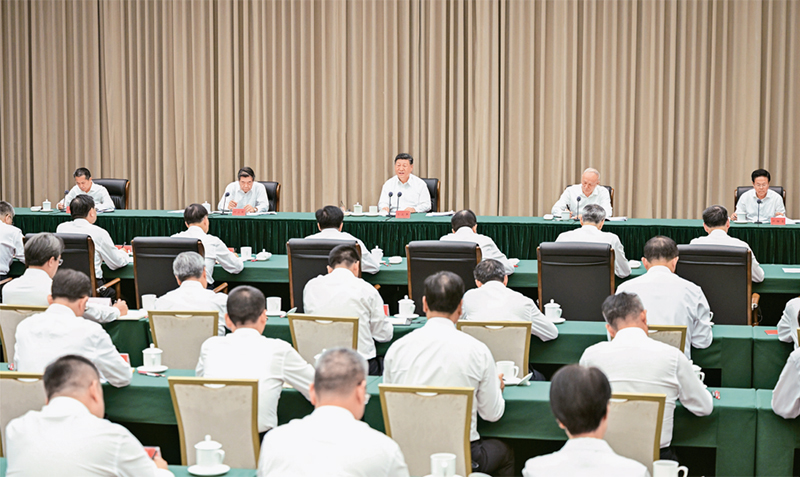 　　2025年11月6日，中共中央總書(shū)記、國(guó)家主席、中央軍委主席習(xí)近平在海南三亞聽(tīng)取海南自貿(mào)港建設(shè)工作匯報(bào)，發(fā)表了重要講話(huà)。