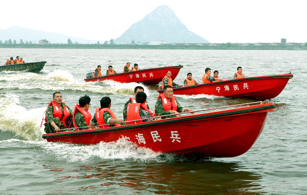 國(guó)網(wǎng)寧?？h供電公司為“抗災(zāi)治患”在8個(gè)供電所均組建應(yīng)急救援隊(duì)