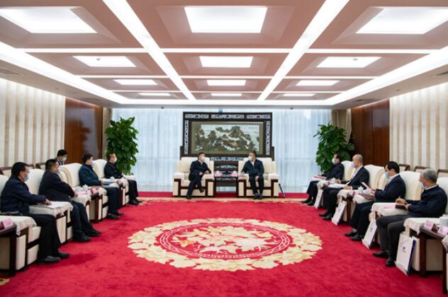 葉向東會(huì)見中國(guó)安能集團(tuán)總經(jīng)理、黨委副書記李躍平