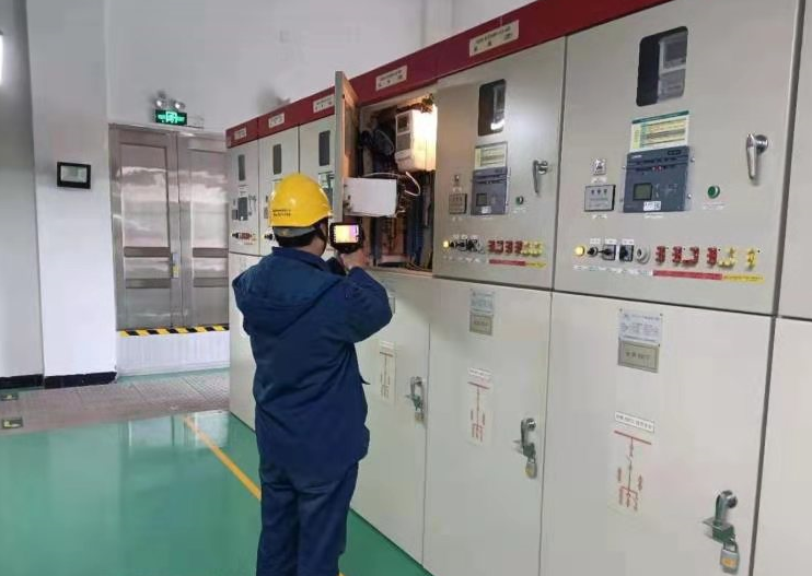 國網(wǎng)慈溪市供電公司用心巡視、及時(shí)消缺確保電網(wǎng)安全穩(wěn)定運(yùn)行