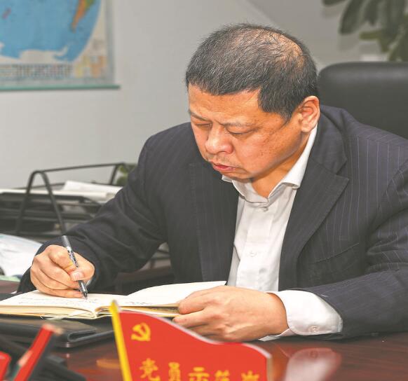 有他在，大家心里就有底了——記國家電網(wǎng)有限公司特等勞動模范汪波