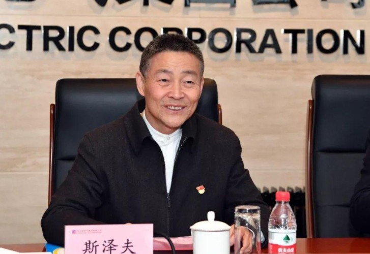 發(fā)展新能源要與電力安全統(tǒng)籌兼顧——訪全國(guó)政協(xié)常委，哈爾濱電氣集團(tuán)有限公司黨委書記、董事長(zhǎng)斯?jié)煞? /></a></div>
				<div   id=