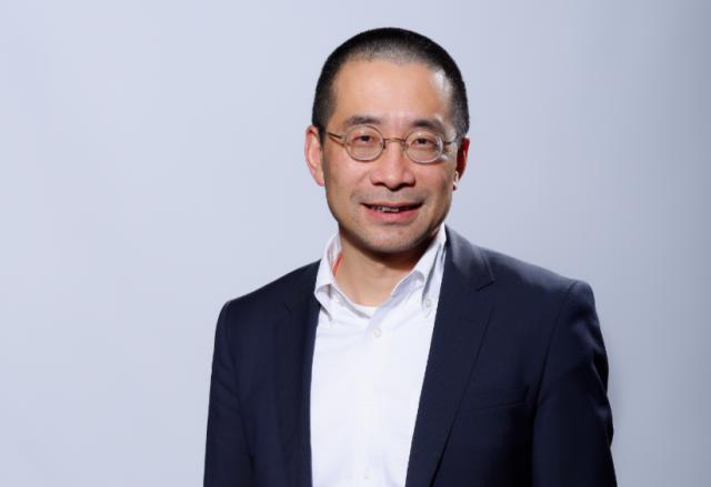 施耐德電氣全球執(zhí)行副總裁、中國區(qū)總裁尹正：提升能源效率助力實(shí)現(xiàn)碳中和
