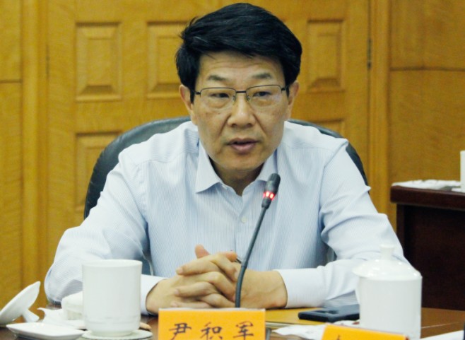 國網(wǎng)浙江省電力有限公司董事長、黨委書記  尹積軍：以“一體四翼”發(fā)展布局落地實踐 推動浙江高質(zhì)量實現(xiàn)碳達峰