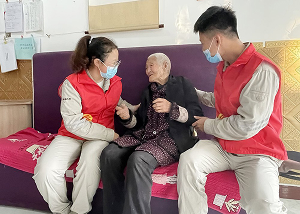 大唐臨汾熱電公司開展“人間重晚情，愛助夕陽紅”志愿服務(wù)活動