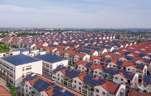 【兩會】南存輝委員：建議戶用光伏電力納入綠電、綠證、碳排放權交易市場