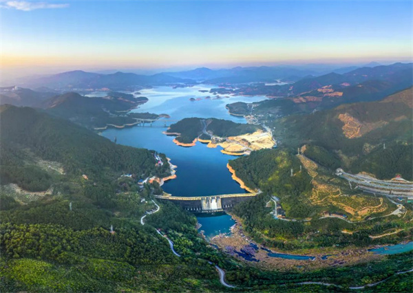 華電福建公司不負春光趕秋實，“雙碳”路上奮楫行