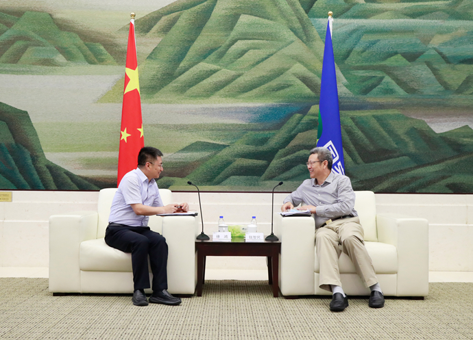 錢智民會(huì)見江西省新余市委副書記、市長(zhǎng)徐鴻