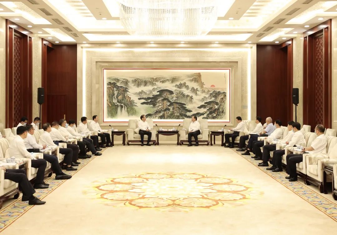 辛保安與山東省委書記李干杰、省長(zhǎng)周乃翔會(huì)談