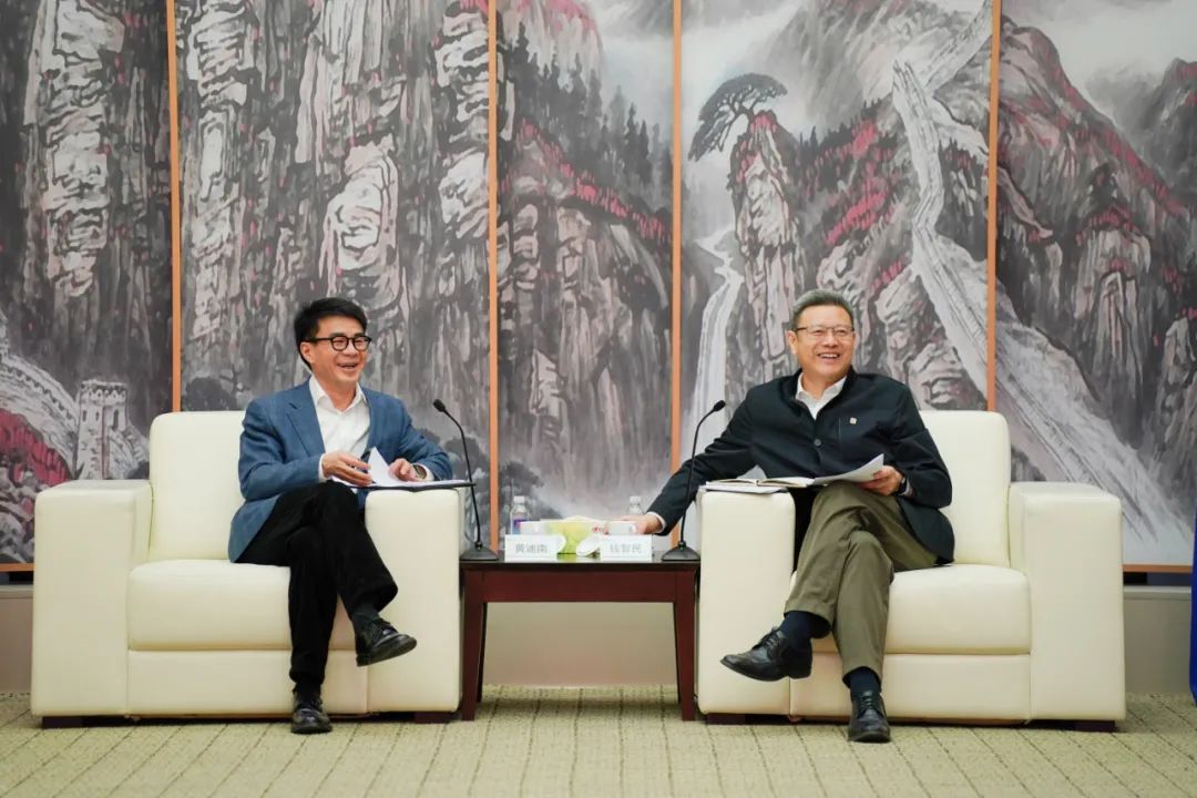 國家電投黨組書記、董事長錢智民會見申能集團黨委書記、董事長黃迪南