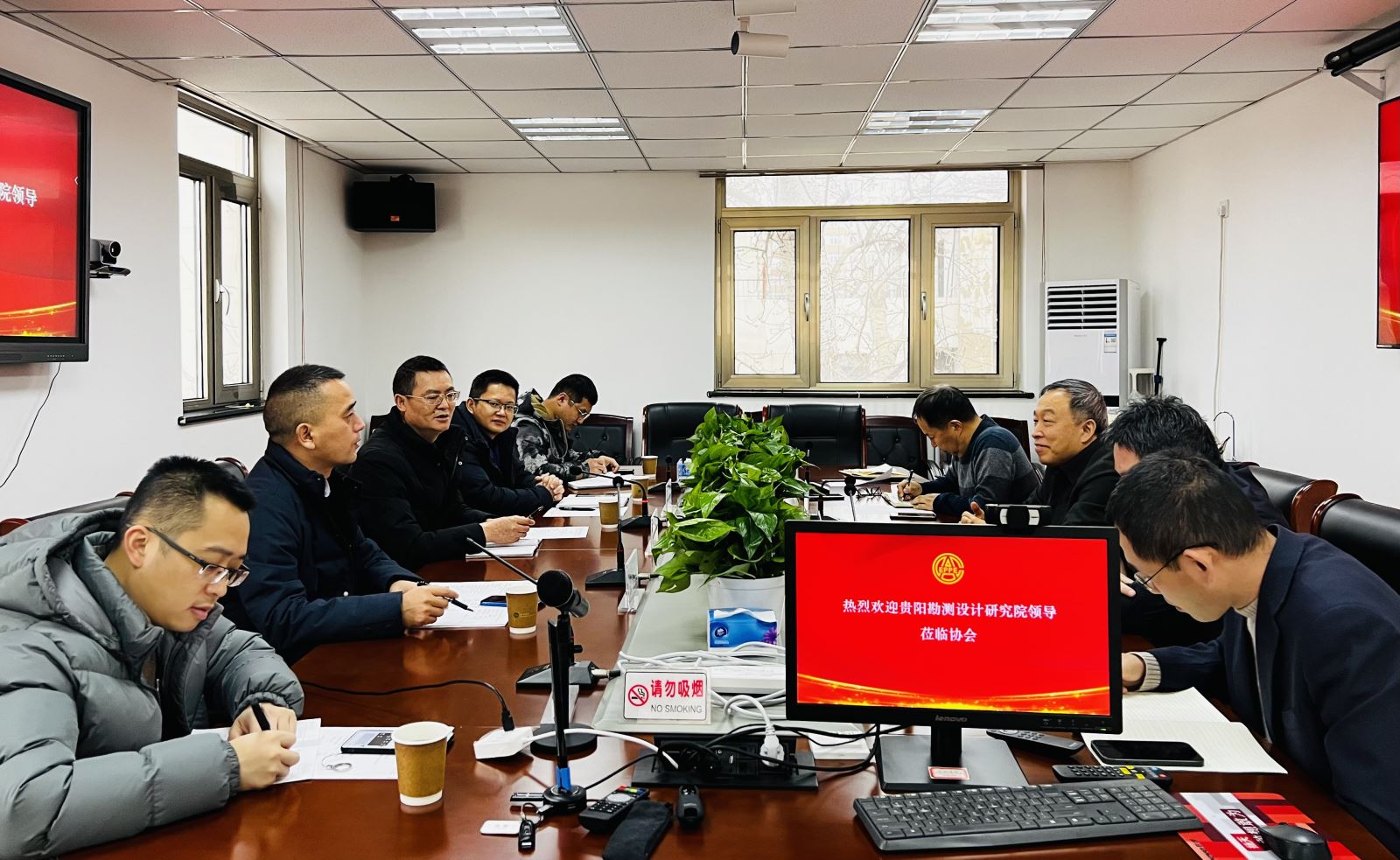 中國電力規(guī)劃設(shè)計(jì)協(xié)會(huì)李愛民與中國電建貴陽院、國網(wǎng)江蘇電力設(shè)計(jì)咨詢公司領(lǐng)導(dǎo)座談交流