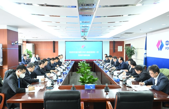 中國電建黨委書記、董事長丁丁焰章與內(nèi)蒙古電力集團(tuán)黨委書記、董事長賈振國會談