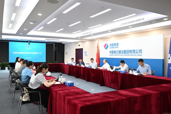 中國(guó)電建黨委常委、副總經(jīng)理徐鵬程與漳龍集團(tuán)黨委書記、董事長(zhǎng)吳子毅會(huì)談