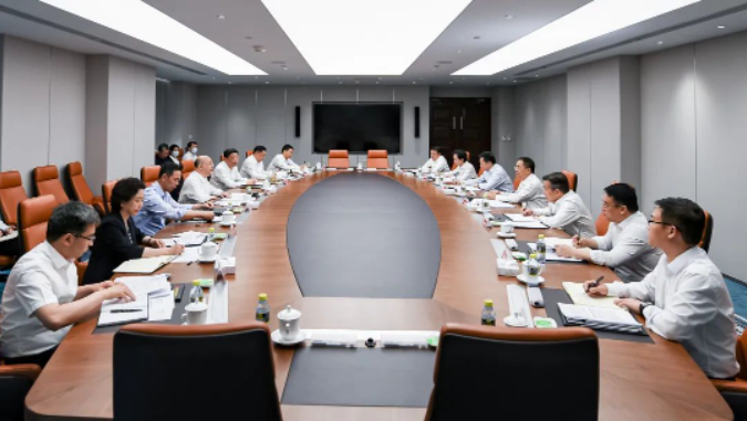 鄒磊、劉明勝與河北省省長王正譜會(huì)談