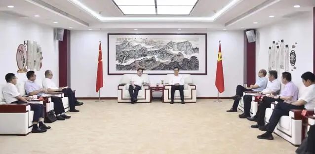漯河市委書記秦保強(qiáng)、市長黃鈁會見中國電建華中區(qū)總部黨委書記、總經(jīng)理蹇尚友一行