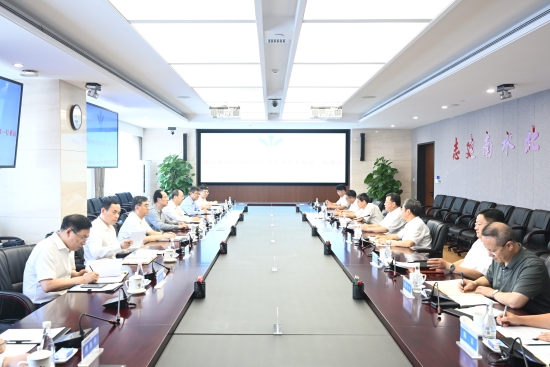 中國電建黨委書記、董事長丁焰章與中國南水北調(diào)集團黨組書記、董事長蔣旭光會談