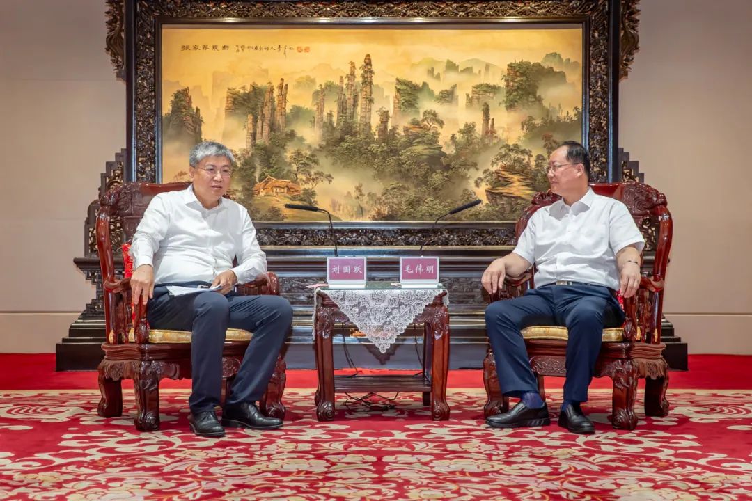 國(guó)家能源集團(tuán)黨組書記、董事長(zhǎng)劉國(guó)躍拜會(huì)湖南省委副書記、省長(zhǎng)毛偉明