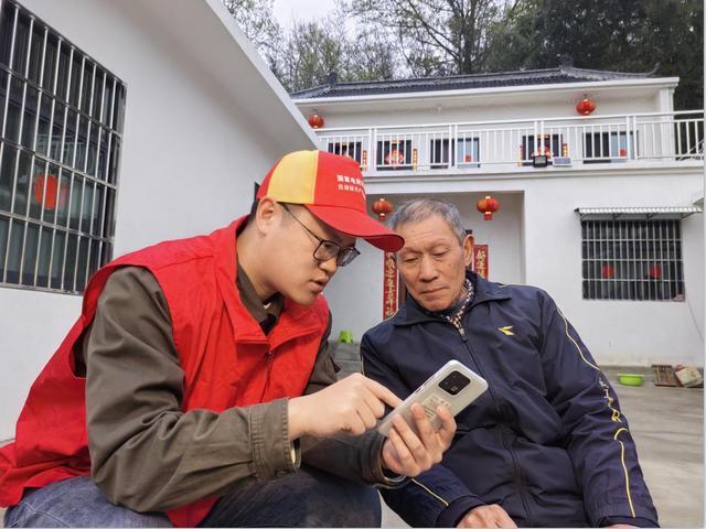 村網(wǎng)共建，讓村里老人生活更方便!