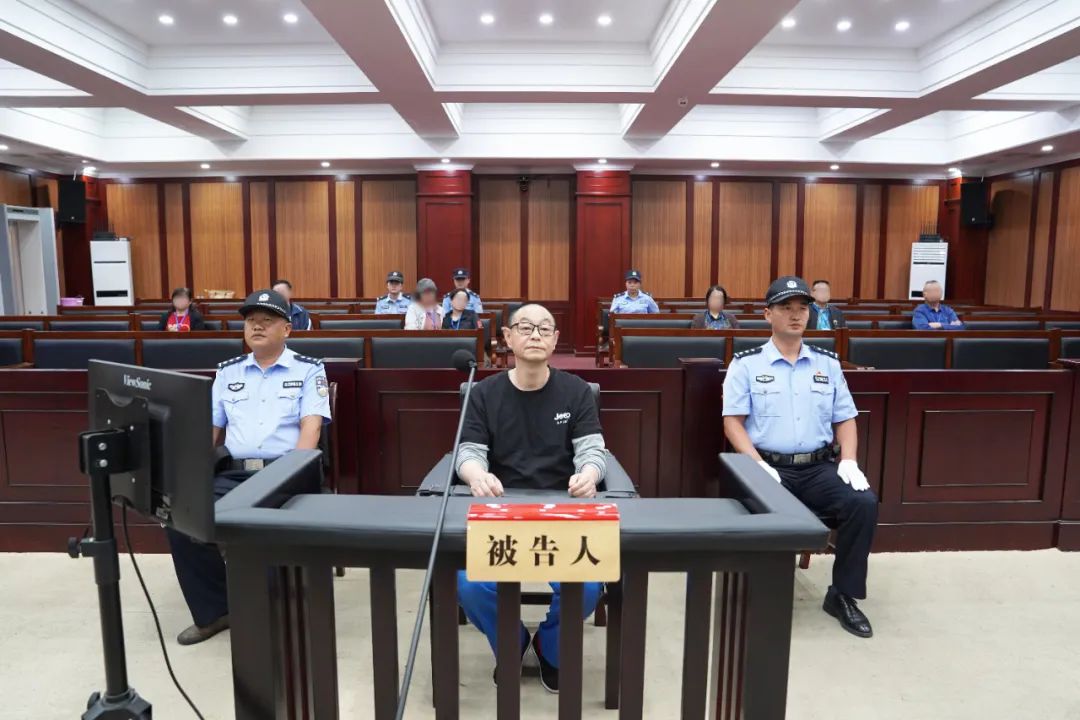 貴州電網(wǎng)有限責(zé)任公司原黨委委員、工會主席張帆受賄案一審宣判