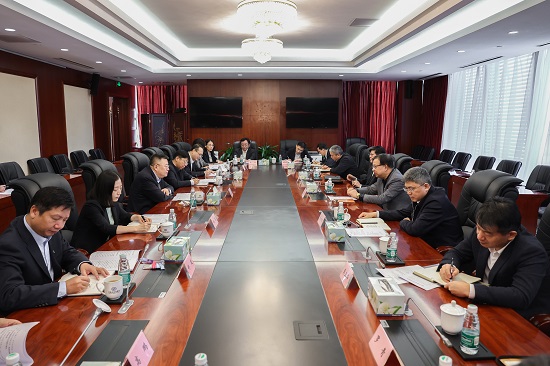 華能集團總經(jīng)理、黨組副書記鄧建玲拜訪中國進(jìn)出口銀行黨委副書記、行長任生俊