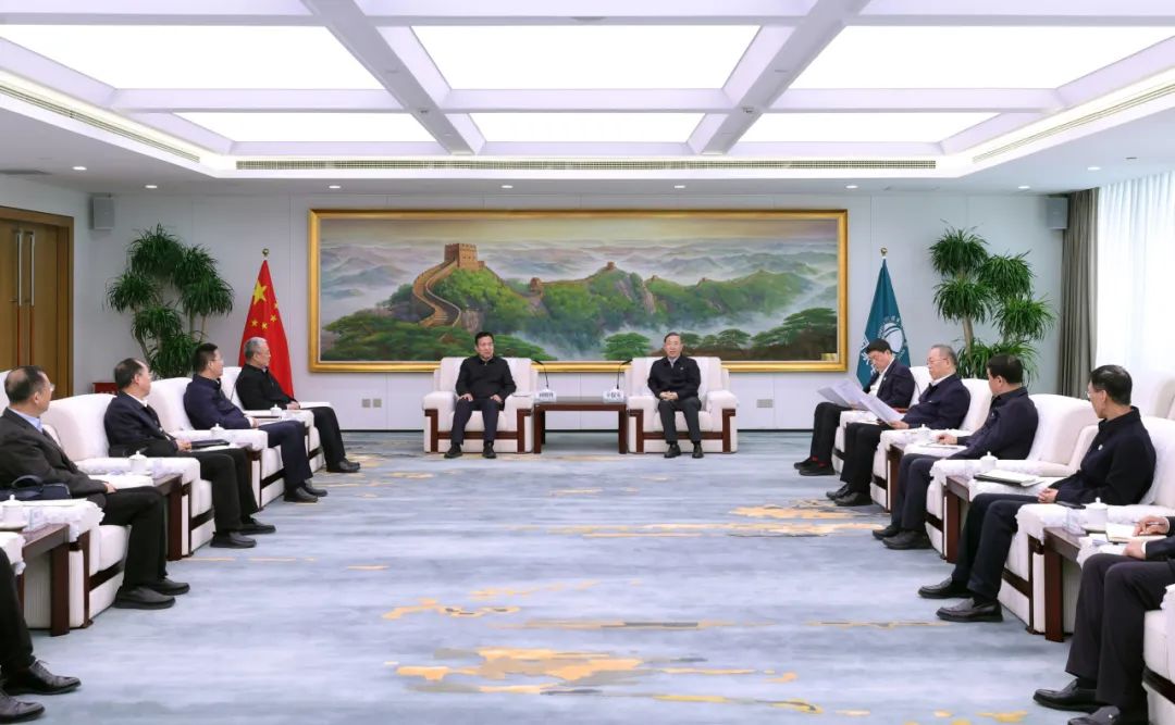 國(guó)家電網(wǎng)辛保安、張智剛與國(guó)家電投劉明勝、栗寶卿會(huì)談