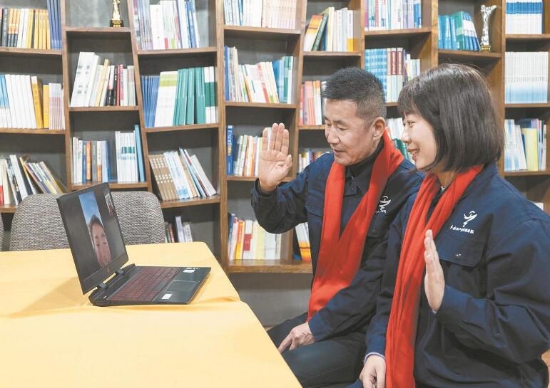 紅船精神代代傳 優(yōu)化服務促發(fā)展——記“國網(wǎng)楷?！眹译娋W(wǎng)浙江電力(嘉興)紅船共產(chǎn)黨員服務隊