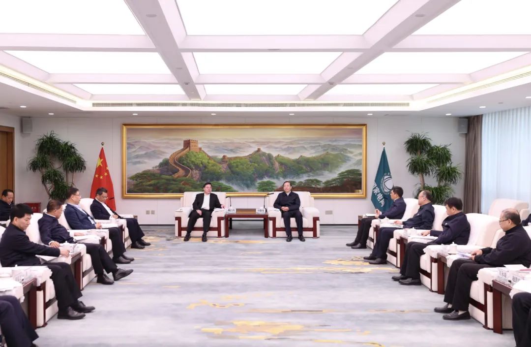 國(guó)家電網(wǎng)公司董事長(zhǎng)辛保安與甘肅省委書記胡昌升、省長(zhǎng)任振鶴會(huì)談
