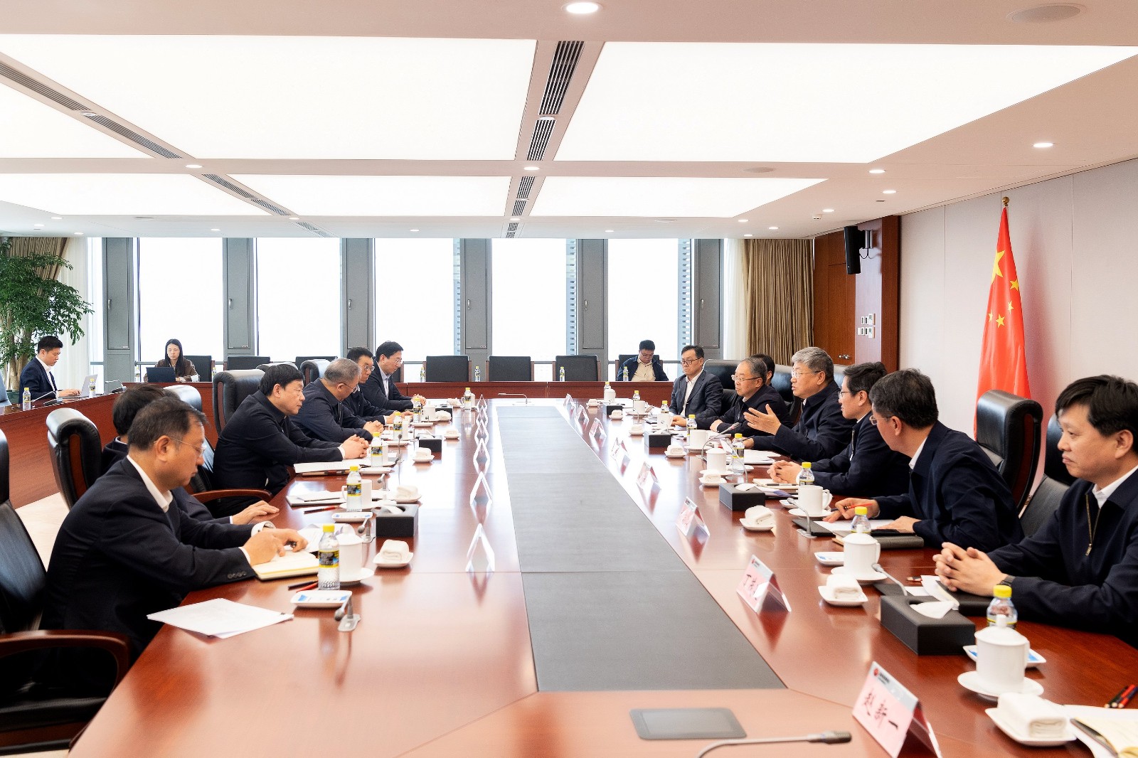 國家能源集團劉國躍、余兵會見國家電網黨組書記、董事長張智剛
