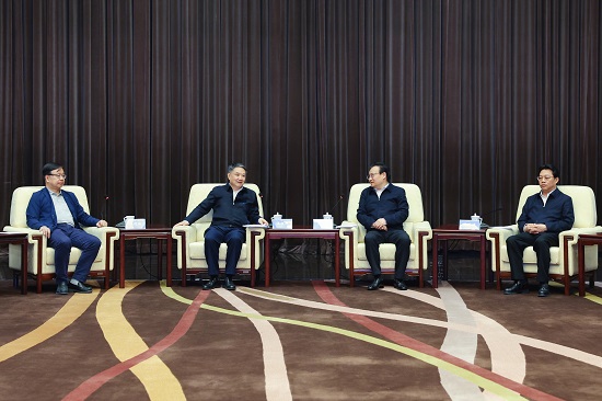 華能集團(tuán)董事長溫樞剛、總經(jīng)理鄧建玲會(huì)見寧夏回族自治區(qū)黨委書記梁言順主席張雨浦