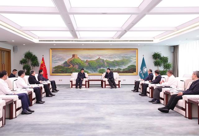 國家電網(wǎng)董事長、黨組書記張智剛董事長與三峽集團董事長劉偉平、總經(jīng)理韓君會談
