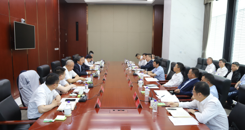 中國電建黨委常委、副總經(jīng)理劉源源與晉能控股集團(tuán)黨委書記、董事長李國彪舉行會(huì)談