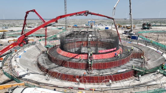 全球緯度最高、東北地區(qū)首座塔式光熱電站完成吸熱塔基礎澆筑