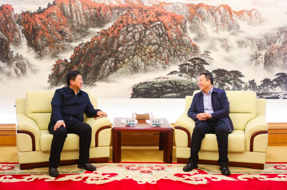 大唐甘肅公司黨委書記、董事長王建偉與甘肅電投集團黨委書記、董事長蒲培文會談