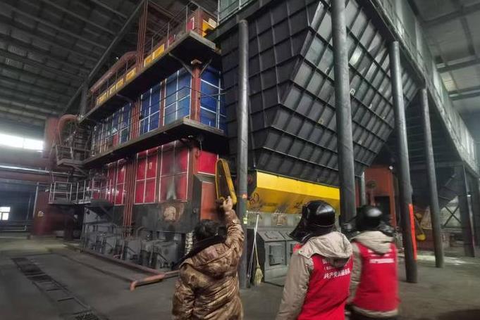 國網康保縣供電公司積極應對寒潮 全力服務供暖企業(yè)