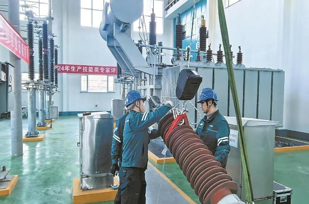 山西晉城供電研制組合器具，變壓器高壓套管吊裝無(wú)須登高